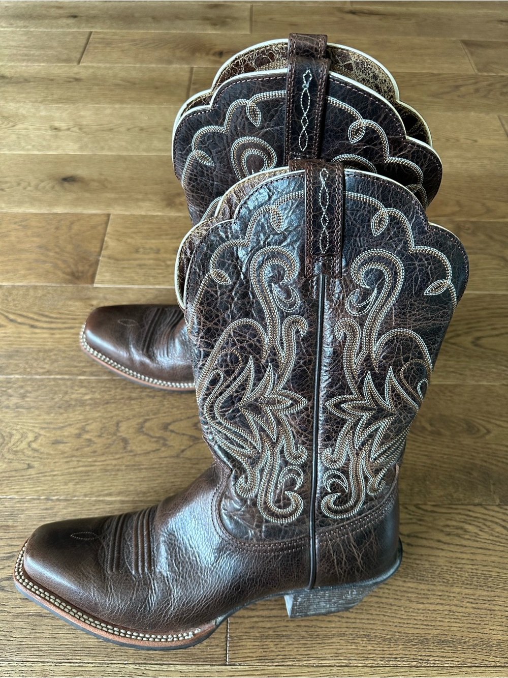 Ariat Women’s Legend Cowboy Boots Sz 8.5